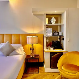 2* Bed & Breakfast Renascentia In - Adults Only